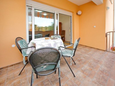 Apartment Two bedroom apartment with terrace Bibinje, Zadar A-18110-a - Outdoor photo 20