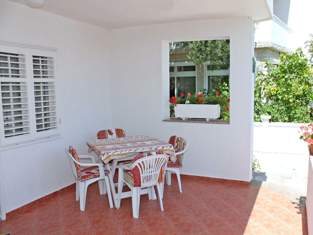 Apartment One bedroom apartment with terrace Banjol, Rab A-5007-a