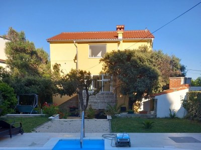 Apartment One bedroom apartment with terrace Banjol, Rab A-5007-a - Outdoor photo 2