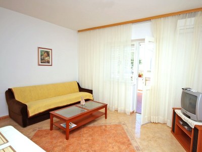 Apartment One bedroom apartment with terrace Banjol, Rab A-5007-a - Outdoor photo 9
