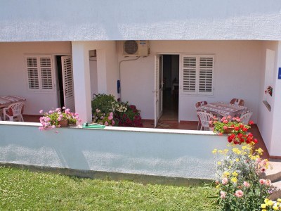 Apartment One bedroom apartment with terrace Banjol, Rab A-5007-a - Outdoor photo 16