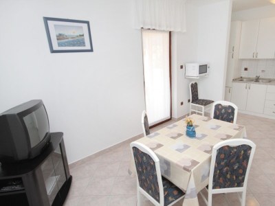 Apartment Two bedroom apartment with terrace and sea view Duga Luka (Prtlog), Labin A-5528-a - Outdoor photo 10