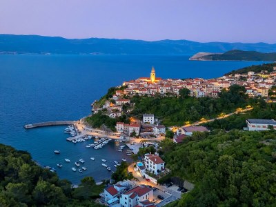 Villa Villa Pinaza C with heated pool, sauna, and whirlpool in Vrbnik - Outdoor photo 2