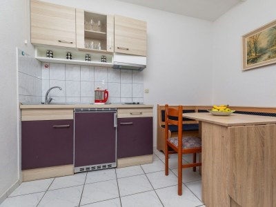 Apartment Two bedroom apartment with balcony and sea view Brela, Makarska A-24416-a - Outdoor photo 20