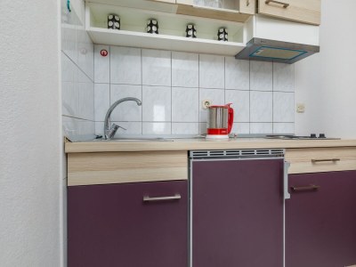 Apartment Two bedroom apartment with balcony and sea view Brela, Makarska A-24416-a - Outdoor photo 21