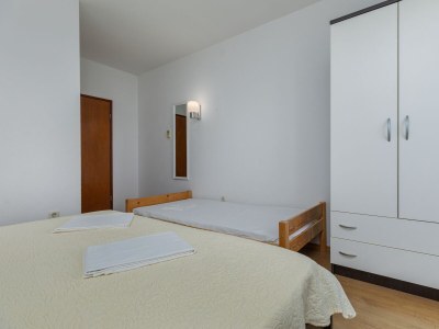 Apartment Two bedroom apartment with balcony and sea view Brela, Makarska A-24416-a - Outdoor photo 23