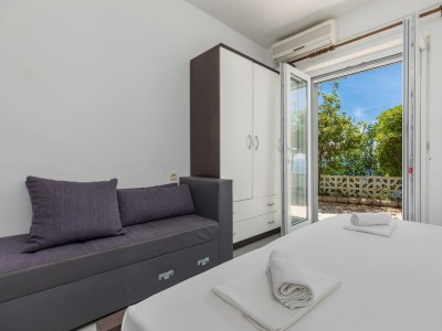 Apartment Two bedroom apartment with terrace and sea view Brela, Makarska A-24541-a - Outdoor photo 24