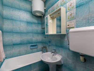 Apartment Two bedroom apartment with terrace and sea view Brela, Makarska A-24541-a - Outdoor photo 28