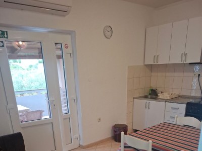 Apartment Two bedroom apartment with terrace Palit, Rab A-24800-a - Outdoor photo 9