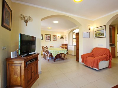 Apartment Three bedroom apartment with terrace Baška, Krk A-24143-a - Outdoor photo 9