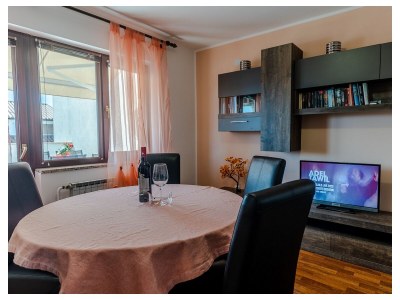 Apartment Two bedroom apartment with terrace Poreč A-22124-a - Outdoor photo 7