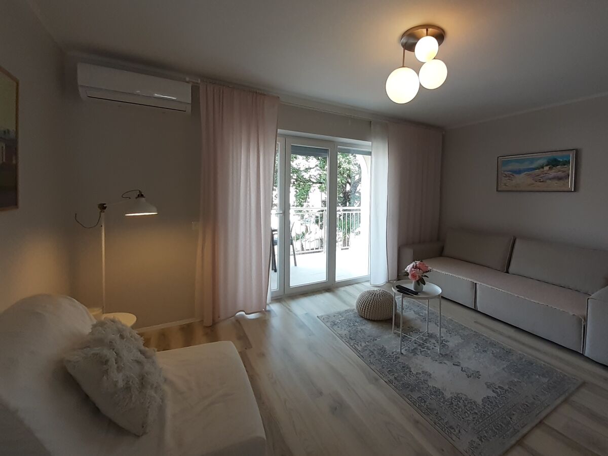 Apartment One bedroom apartment with balcony Malinska, Krk A-19268-a - Outdoor photo 2