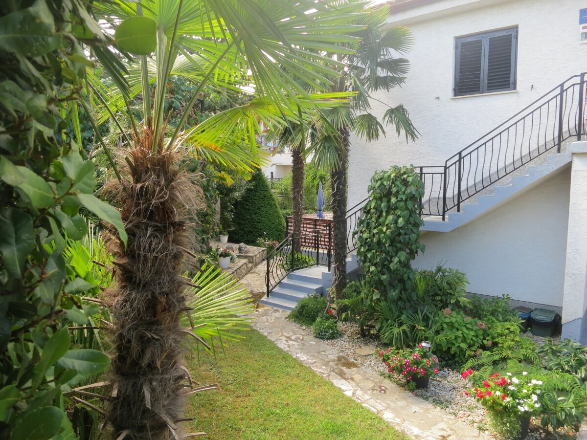 Apartment Two bedroom apartment with balcony Malinska, Krk A-19288-b - Outdoor photo 5