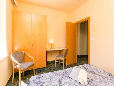 Apartment Apartments Elelu - Two-Bedroom Apartment with Terrace - Features photo 7