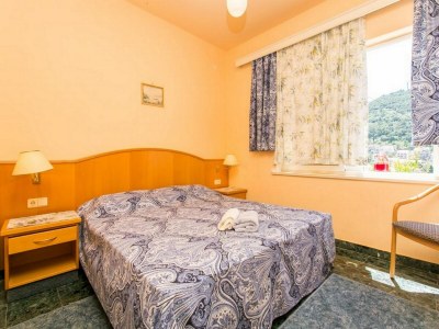 Apartment Apartments Elelu - Two-Bedroom Apartment with Terrace - Features photo 10