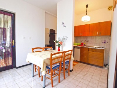 Apartment Two bedroom apartment with terrace Valbandon, Fažana A-19685-a - Outdoor photo 9