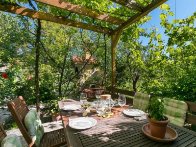 Apartment Two bedroom apartment with balcony Žrnovnica, Split A-24236-a - Outdoor photo 5