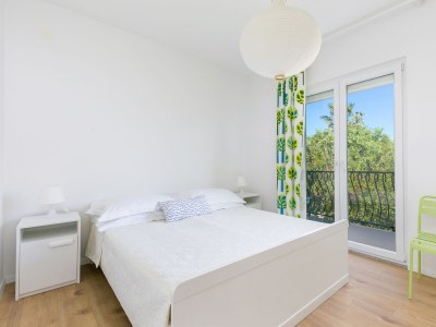 Apartment Two bedroom apartment with balcony Žrnovnica, Split A-24236-a - Outdoor photo 19