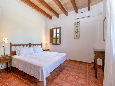 Villa Villa in Alcudia with Private Pool & Terrace - Features photo 28