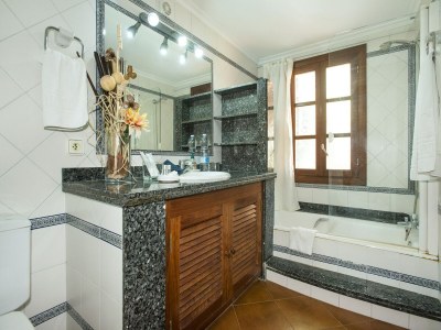 Villa Villa in Pollensa with Private Pool & BBQ - Features photo 27