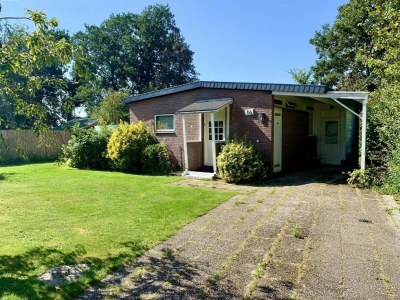 Holiday house Sonniger Garten-Retreat-Bungalow - Outdoor photo 3