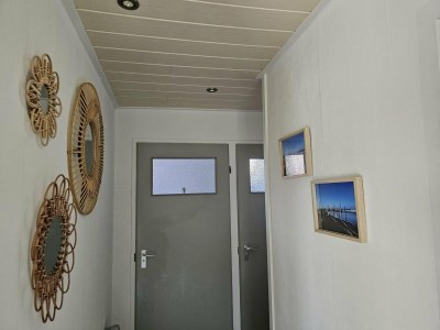 Holiday house Bungalow in park with fenced garden - Outdoor photo 5