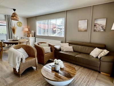 Holiday house Bungalow in park with fenced garden - Features photo 7