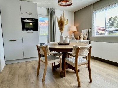 Holiday house Bungalow in park with fenced garden - Features photo 8