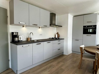 Holiday house Bungalow in park with fenced garden - Features photo 9