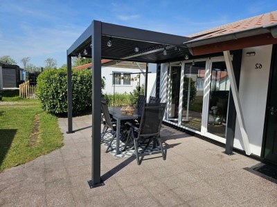 Holiday house Bungalow in park with fenced garden - Features photo 16