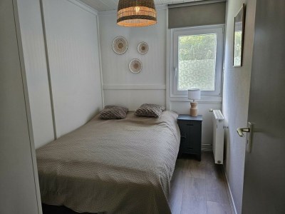 Holiday house Bungalow in park with fenced garden - Features photo 26