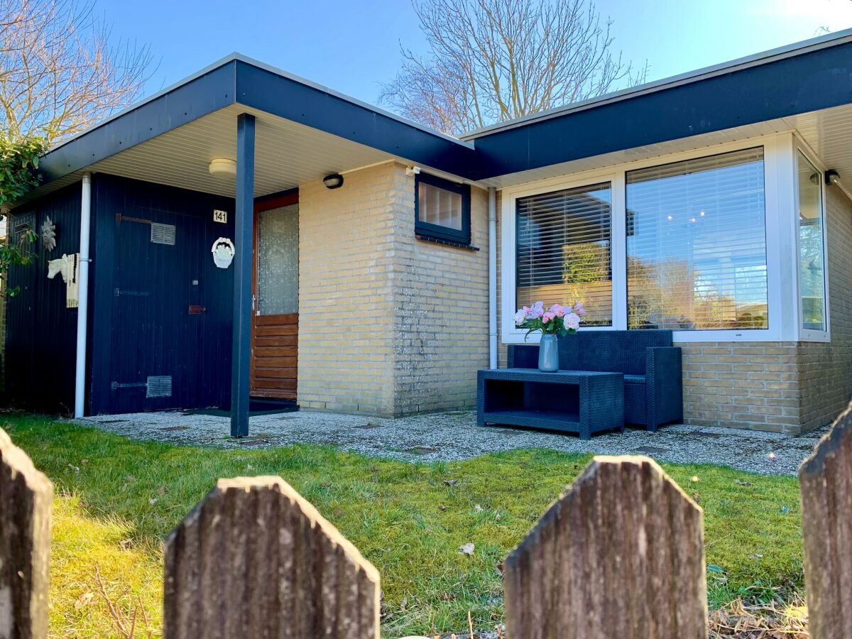 Holiday house Bungalow Sint Maartenszee near Sandy Beach - Outdoor photo 3