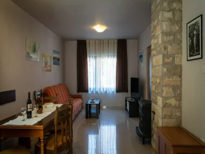 Apartment Green Area Apartments Kremžar - GroundFloor Apartment With Terrace - Features photo 7