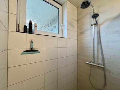 Holiday house Modern bungalow close to beach with views - Features photo 18