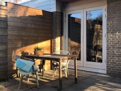 Holiday house Cosy bungalow on quiet resort near beach - Outdoor photo 2