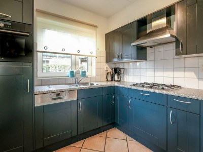 Holiday house Luxurious coastal villa near forest - Features photo 16