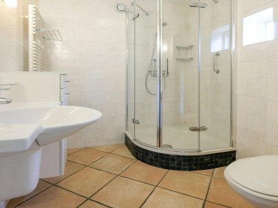 Holiday house Luxurious coastal villa near forest - Features photo 17