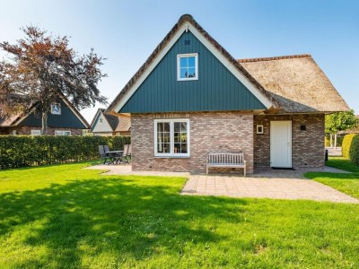 Holiday house Pleasant villa near sea and beach - Outdoor photo 8