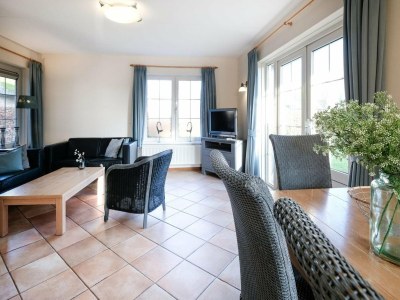 Holiday house Pleasant villa near sea and beach - Features photo 23