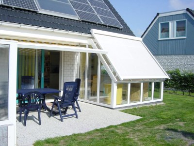 Holiday house Comfortable bungalow for 6 people in Sint Maartenszee - Holiday house