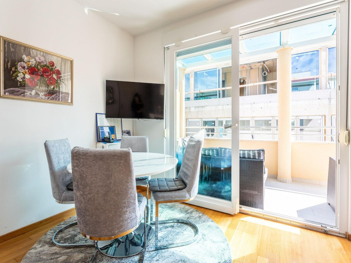 Apartment Beachside Comfort in Split with terrace - Features photo 4