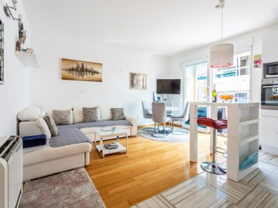 Apartment Beachside Comfort in Split with terrace - Features photo 15