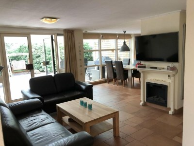 Holiday house Furnished bungalow with garden in Sint Maartenszee - Holiday house