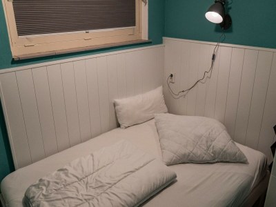 Holiday house Furnished bungalow with garden - Features photo 14