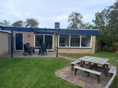 Holiday house Schöner Steinbungalow mit eingezäuntem Garten - Outdoor photo 2