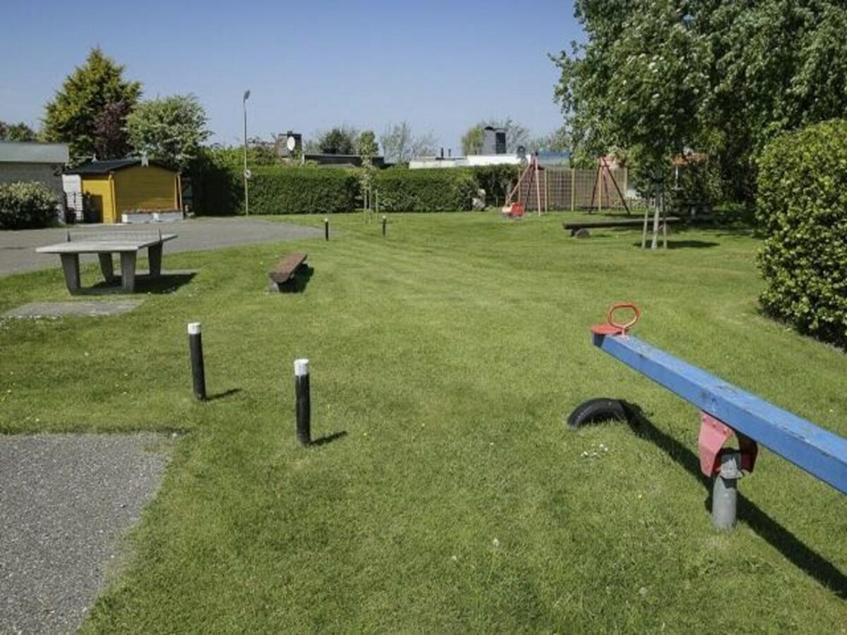 Holiday house Schöner Bungalow für Familienurlaub - Outdoor photo 5