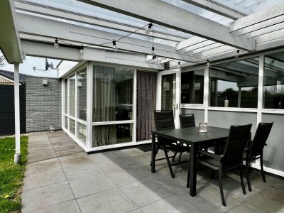 Holiday house Beautiful bungalow in North Holland - Features photo 28