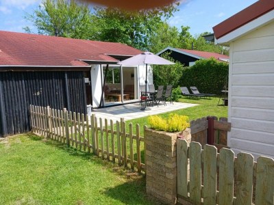 Holiday house Komfortabler Ferienbungalow für 4 Personen - Outdoor photo 4