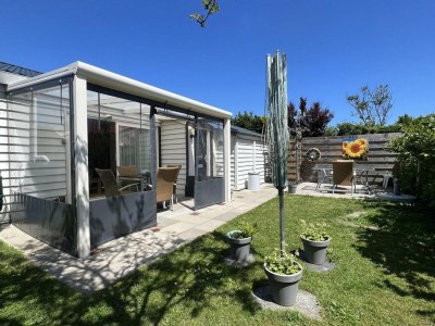 Holiday house Gepflegter Ferienbungalow für 4 Personen, 2 Schlafzimmer, WLAN, Haustier willkommen! - Outdoor photo 5