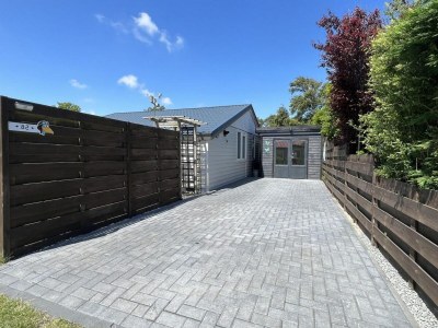 Holiday house Gepflegter Ferienbungalow für 4 Personen, 2 Schlafzimmer, WLAN, Haustier willkommen! - Outdoor photo 9